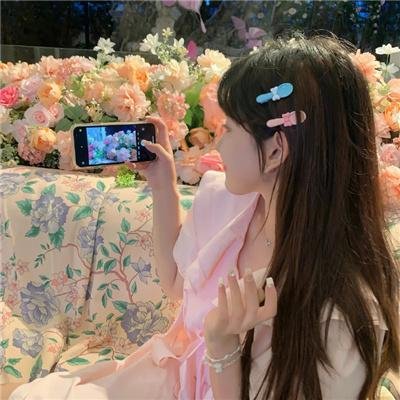 女孩的夏日秘密